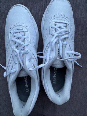 Saucony  Echelon Walker 3 Walking Shoes - Men's